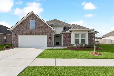 39565 White Sand Ln, Ponchatoula, LA 70454