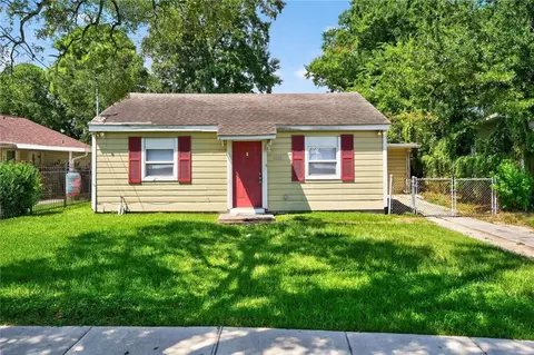 4522 Montegut Dr, New Orleans, LA 70126