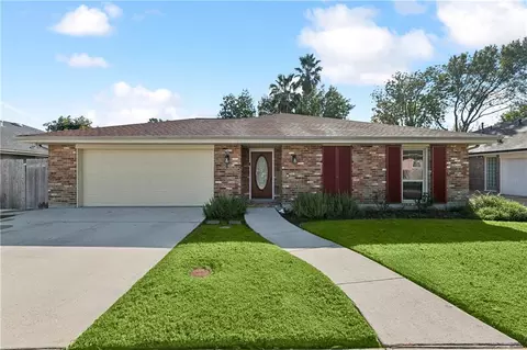 6 Mercurey Dr, Kenner, LA 70065