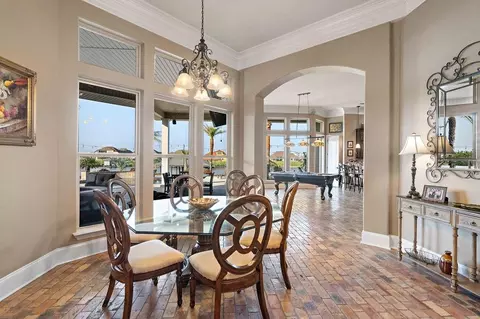 Dining - 2009 Sunset Blvd, Slidell, LA 70461 photo 2 of 2