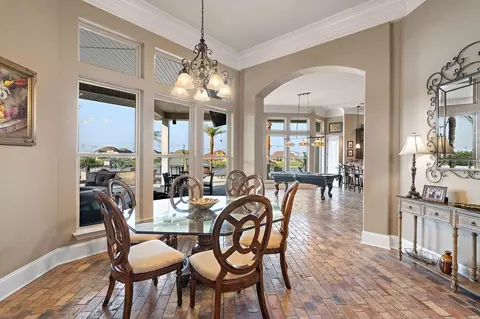 Dining - 2009 Sunset Blvd, Slidell, LA 70461 photo 2 of 2