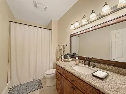 Bath - 73033 Double Bs Rd, Covington, LA 70435 photo 2 of 4