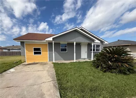 2088 Carver Dr, Marrero, LA 70072