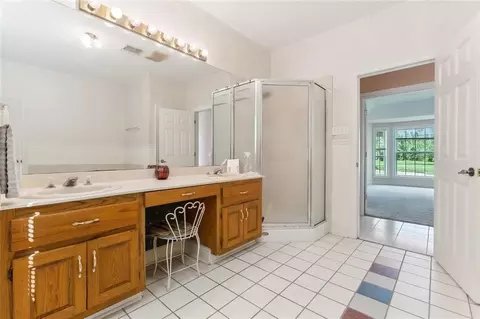 Bath - 5 Zee Ann Dr, Luling, LA 70070 photo 1 of 3