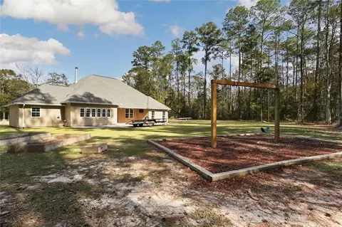 Exterior - 22110 Nolan Rd, Covington, LA 70435 photo 6 of 8