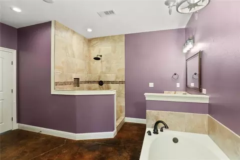 Bath - 22110 Nolan Rd, Covington, LA 70435 photo 2 of 3