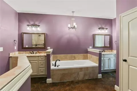 Bath - 22110 Nolan Rd, Covington, LA 70435 photo 1 of 3