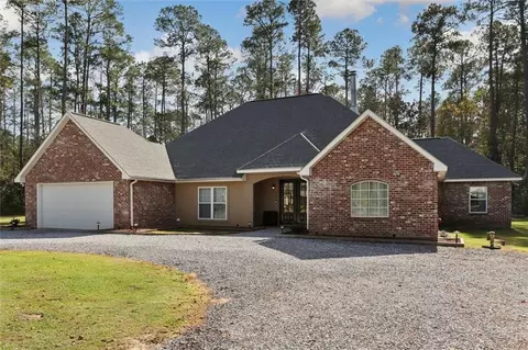 Exterior - 22110 Nolan Rd, Covington, LA 70435 photo 2 of 8