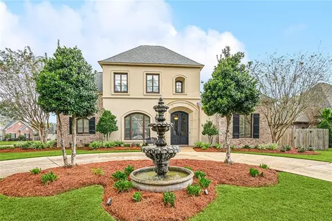 209 Delta Dr, Mandeville, LA 70448