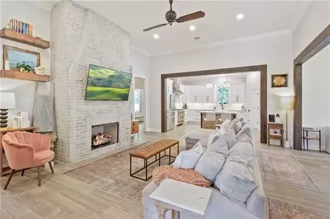 Living - 343 Saw Grass Loop, Covington, LA 70435 photo 1 of 2