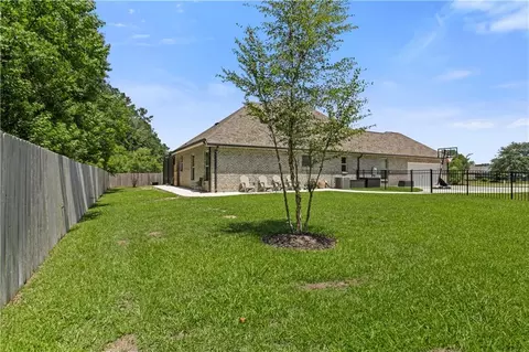 Exterior - 343 Saw Grass Loop, Covington, LA 70435 photo 3 of 3