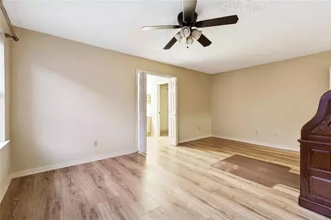 Bedroom - 604 Willowdale Blvd, Luling, LA 70070 photo 2 of 4