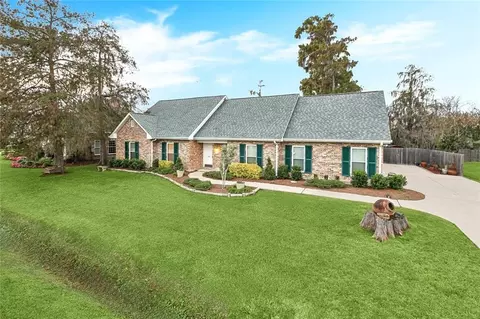 Exterior - 604 Willowdale Blvd, Luling, LA 70070 photo 2 of 5