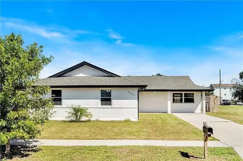 6227 Providence Pl, New Orleans, LA 70126