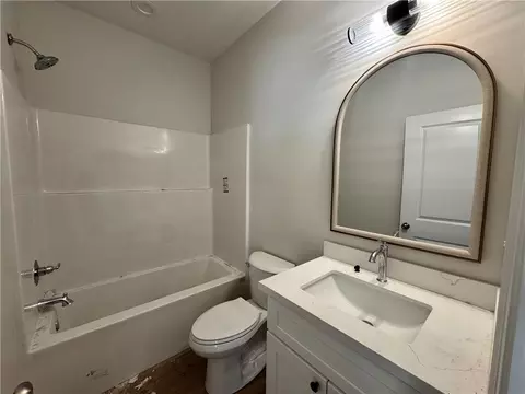 Bath - 70409 3rd St, Covington, LA 70433 photo 1 of 3