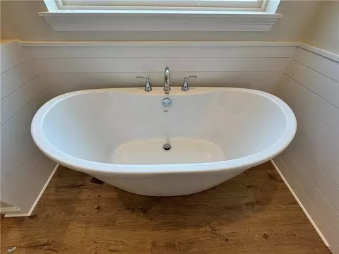 Bath - 70409 3rd St, Covington, LA 70433 photo 3 of 3