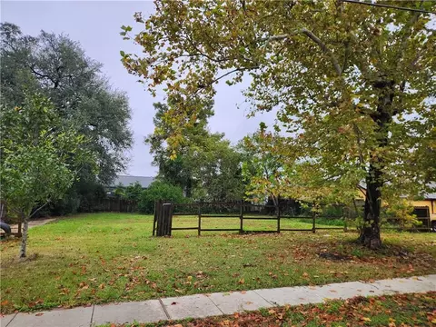 4567 Mark Twain Dr, New Orleans, LA 70126