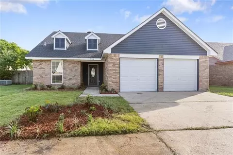 764 Lafayette Dr, Laplace, LA 70068