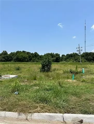 121 Holmes Blvd, Terrytown, LA 70056
