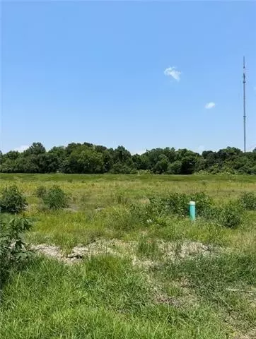 123 Holmes Blvd, Terrytown, LA 70056