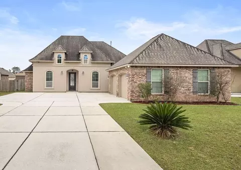 2013 Thomas Dr, Covington, LA 70435