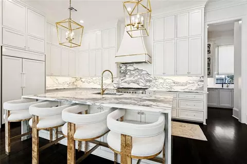 Kitchen - 52 Mistletoe Dr, Covington, LA 70433 photo 1 of 3