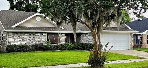 2641 Long Branch Dr, Marrero, LA 70072