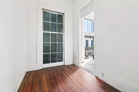 1131 37 Bourbon St, New Orleans, LA 70116