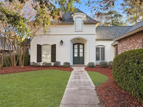 1179 Springwater Dr, Mandeville, LA 70471 photo 1