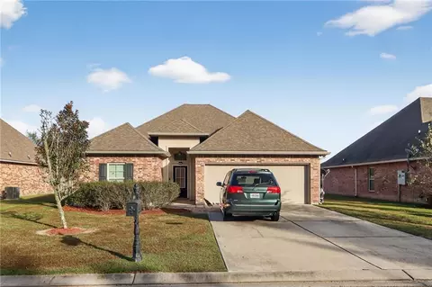 42210 Wood Ave, Ponchatoula, LA 70454