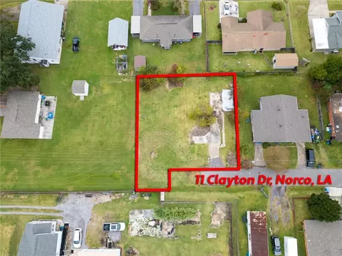 11 Clayton Dr, Norco, LA 70047
