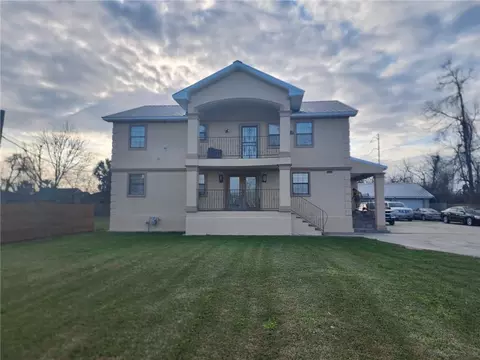 4940 Eastview Dr, New Orleans, LA 70126