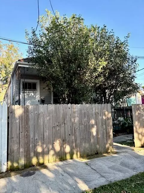 1210-12 Burdette St, New Orleans, LA 70118