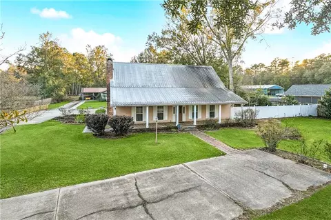 42571 Yokum Rd, Ponchatoula, LA 70454