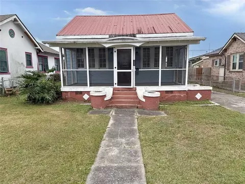 1600 Bodenger Blvd, New Orleans, LA 70114