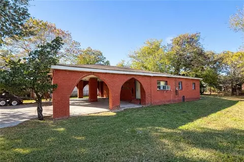 500 Solon St, Gretna, LA 70053