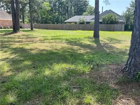 000 Riverlake Dr, Covington, LA 70435 photo 2