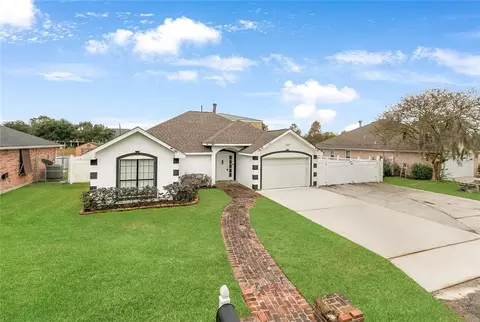 203 Wilson St, Belle Chasse, LA 70037