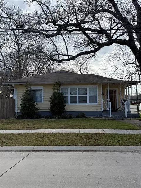 4774 Werner Dr, New Orleans, LA 70126