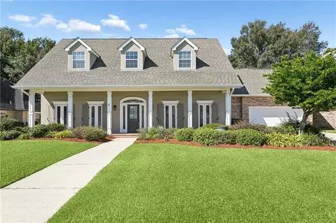 6 Briarfield Dr, Marrero, LA 70072