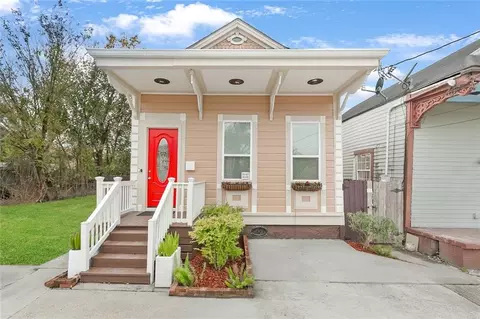 2326 Pauger St, New Orleans, LA 70116