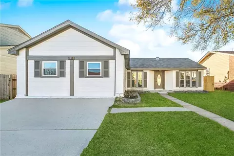 3172 Sweet Gum Dr, Harvey, LA 70058