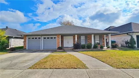 14 Clevner Dr, Kenner, LA 70065 photo 1