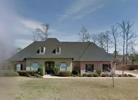 2117 Forest Hills Blvd, Haughton, LA 71037