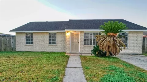 2945 Mount Kennedy Dr, Marrero, LA 70072