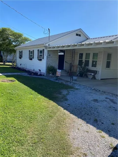 114 S Dominique Dr, Gheens, LA 70355