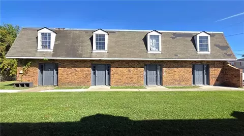 201 203 Omega St, Belle Chasse, LA 70037