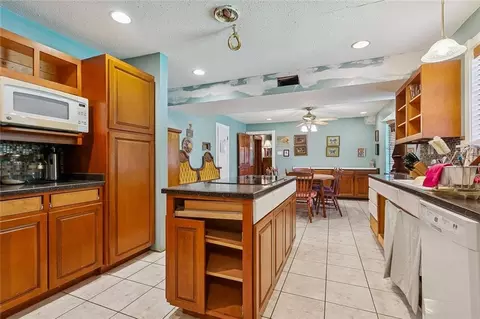 Kitchen - 412 Oak Ln, Luling, LA 70070 photo 1 of 1