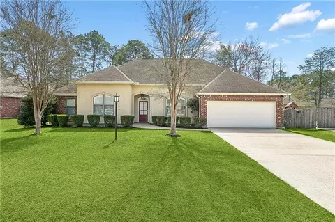 3160 Grove Ct, Mandeville, LA 70448