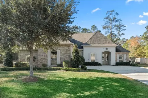 517 Belle Pointe Loop, Madisonville, LA 70447